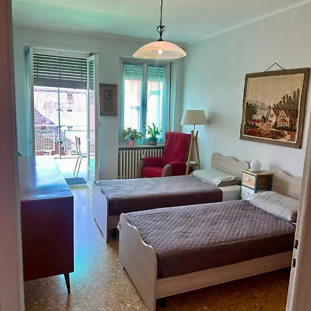 Centro Attico Con Terrazza 公寓 *