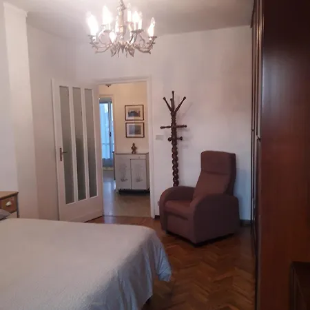 Centro Attico Con Terrazza 公寓