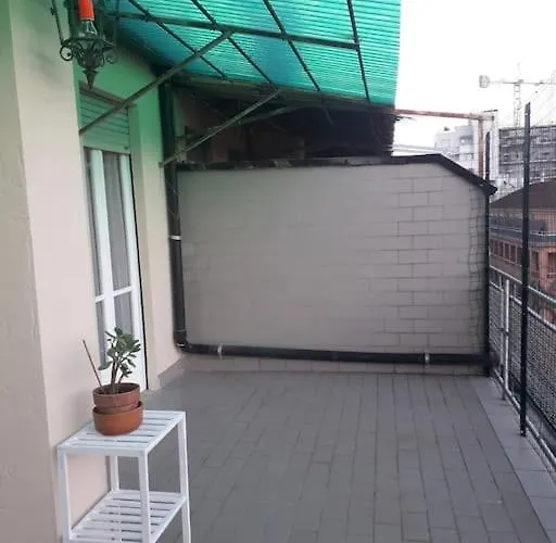 Centro Attico Con Terrazza アパート *